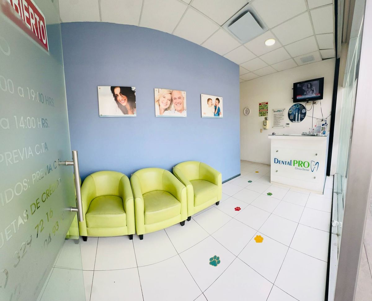 Sala de espera de DentPRO, clínica dental en Cholula